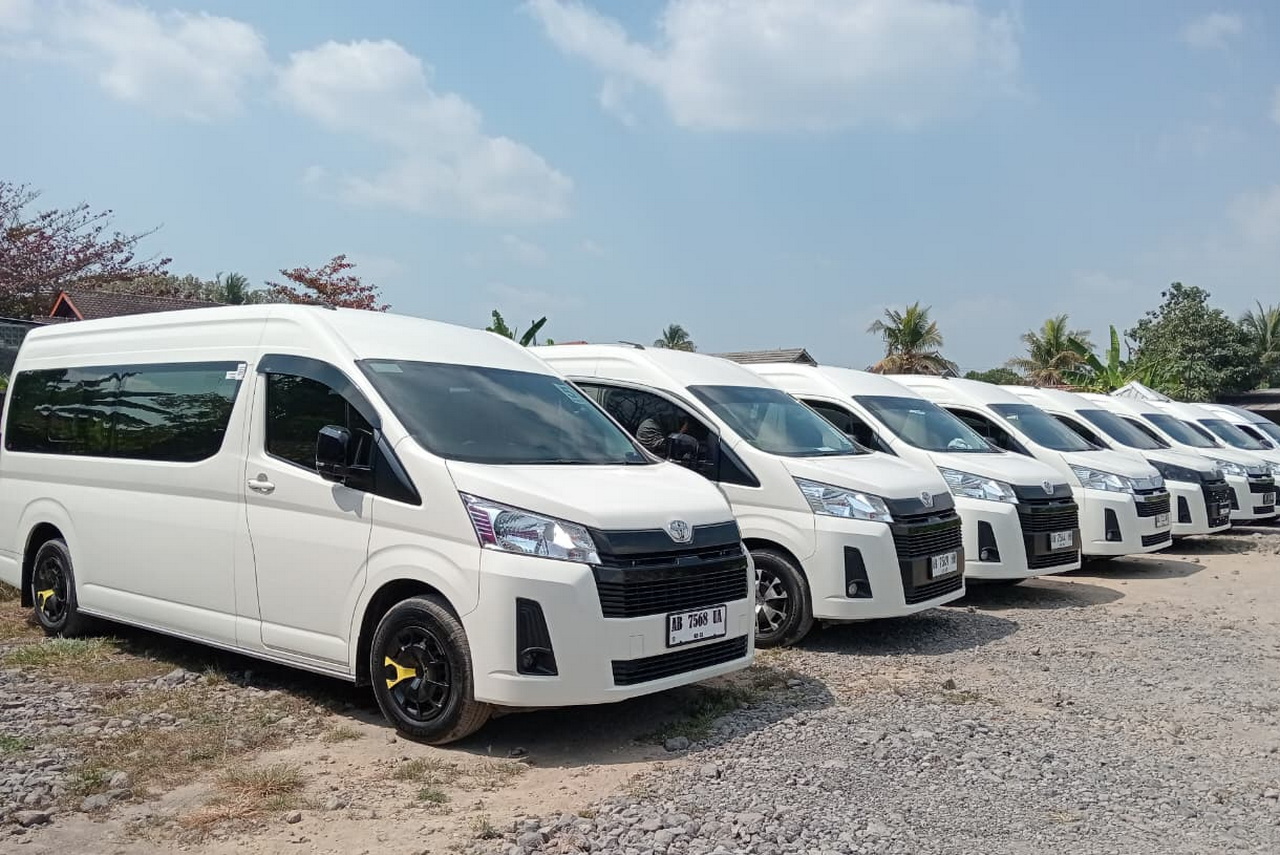 Sewa Mobil Jogja & Hiace Jogja | Panduan Lengkap 2026