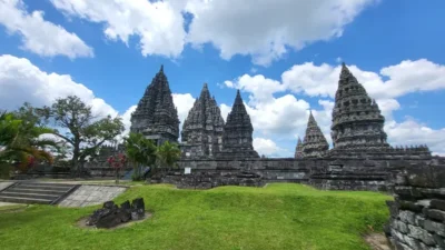 candi prambanan-tour dan travel jogja terpercaya