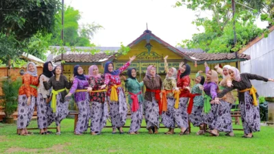perusahaan rental bus